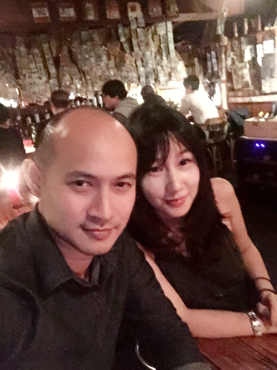 2016_KR_Carole_King_Jazz_Bar_Seoul_South_Korea_Gift_Mod_Wedding