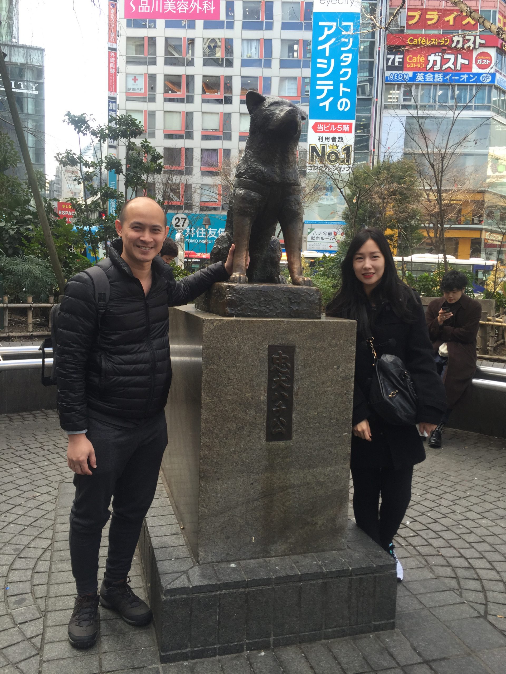 2017_Mt_Fuji_Hachiko_Statue_Tokyo_Gift_Mod_Wedding