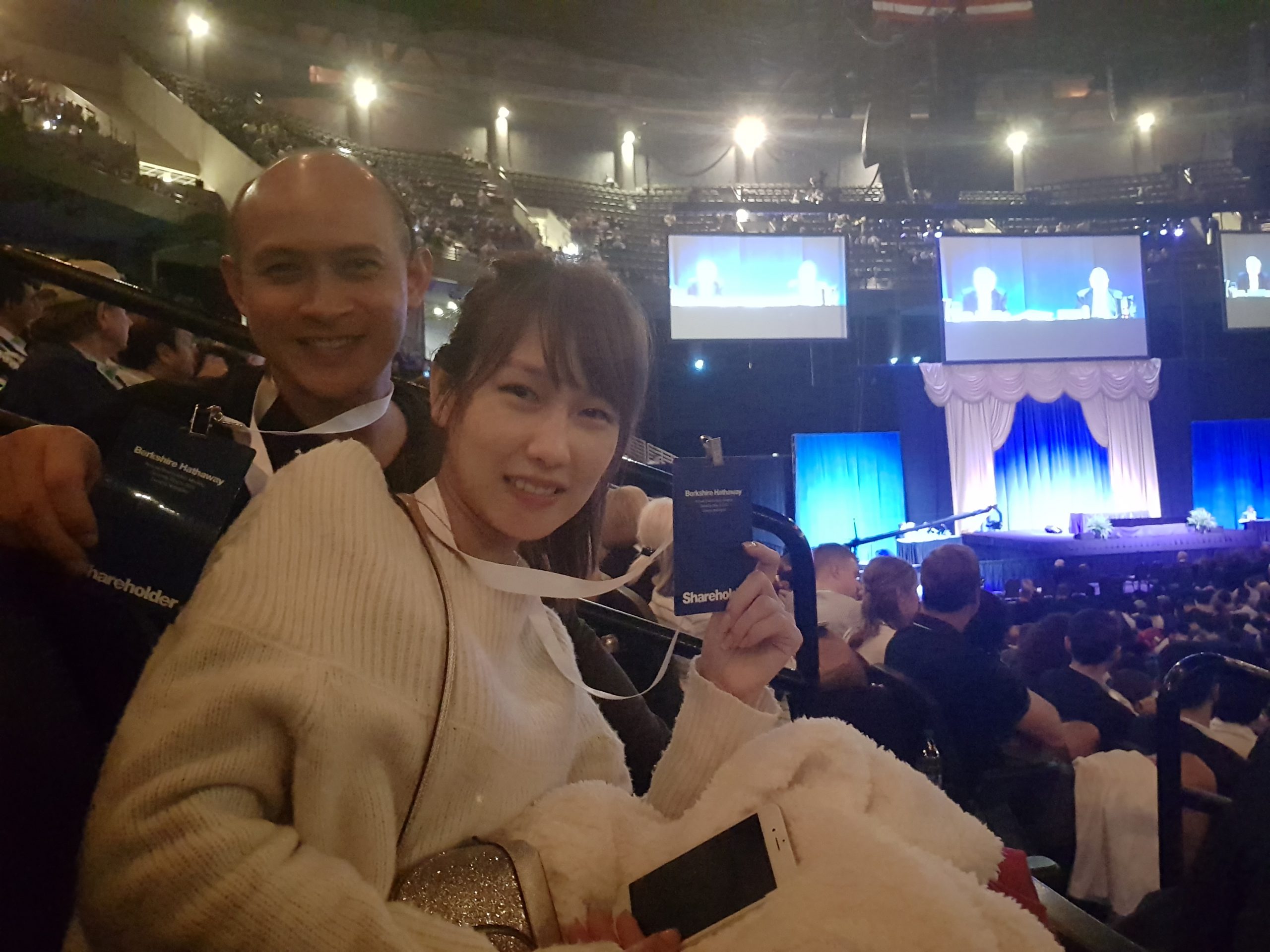 2018_Warren_Buffett_Berkshire_Annual_Meeting_Omaha_USA_Gift_Mod_Wedding